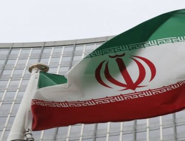 Οι ιρανικές αρχές έθεσαν υπό κράτηση τον αδελφό του προέδρου Χασάν Ροχανί